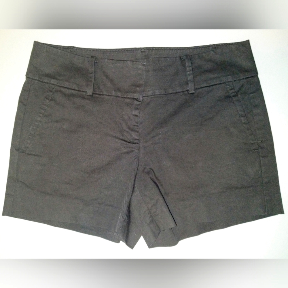 EUC Ann Taylor Black Cotton Low Rise City Shorts ~ Sz 2P (Fits 30 In Waist)